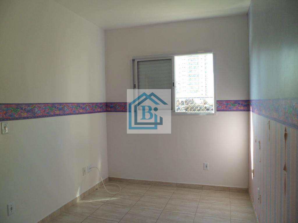 Apartamento à venda com 2 quartos, 70m² - Foto 12