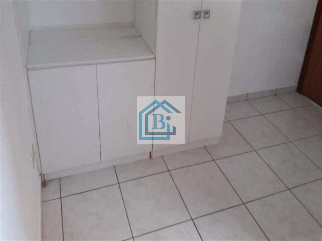 Apartamento à venda com 2 quartos, 80m² - Foto 23