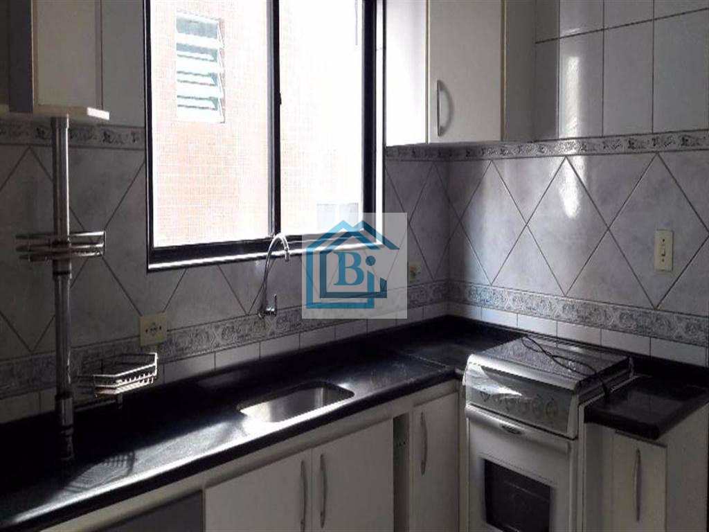 Apartamento à venda com 2 quartos, 80m² - Foto 13