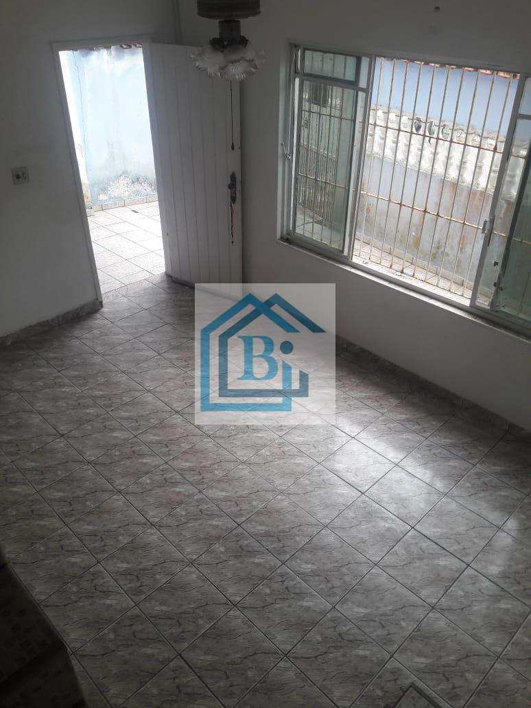 Sobrado à venda com 3 quartos, 120m² - Foto 4