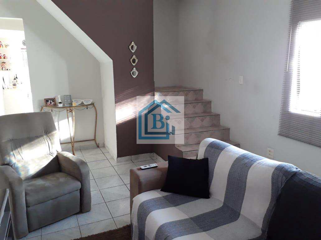 Sobrado à venda com 3 quartos, 80m² - Foto 3