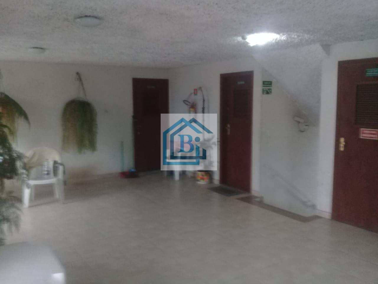 Apartamento à venda com 2 quartos, 60m² - Foto 5