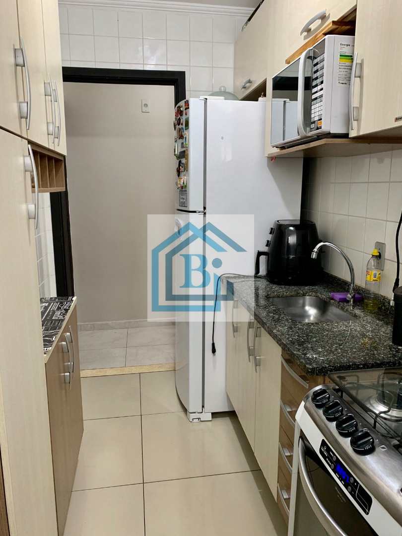 Apartamento à venda com 2 quartos, 60m² - Foto 4