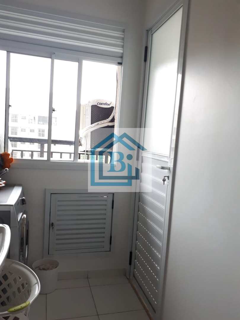 Apartamento à venda com 2 quartos, 62m² - Foto 7