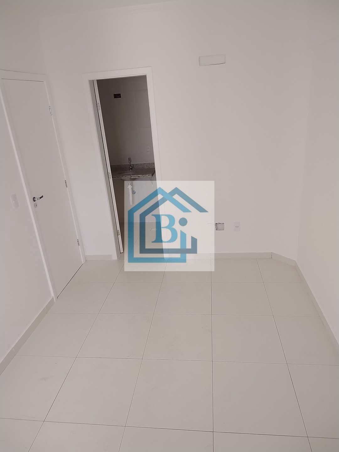 Apartamento à venda com 3 quartos, 116m² - Foto 9