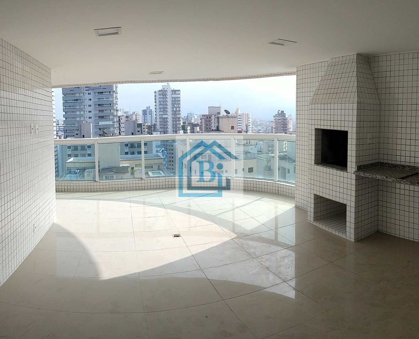 Apartamento para alugar com 3 quartos, 170m² - Foto 15