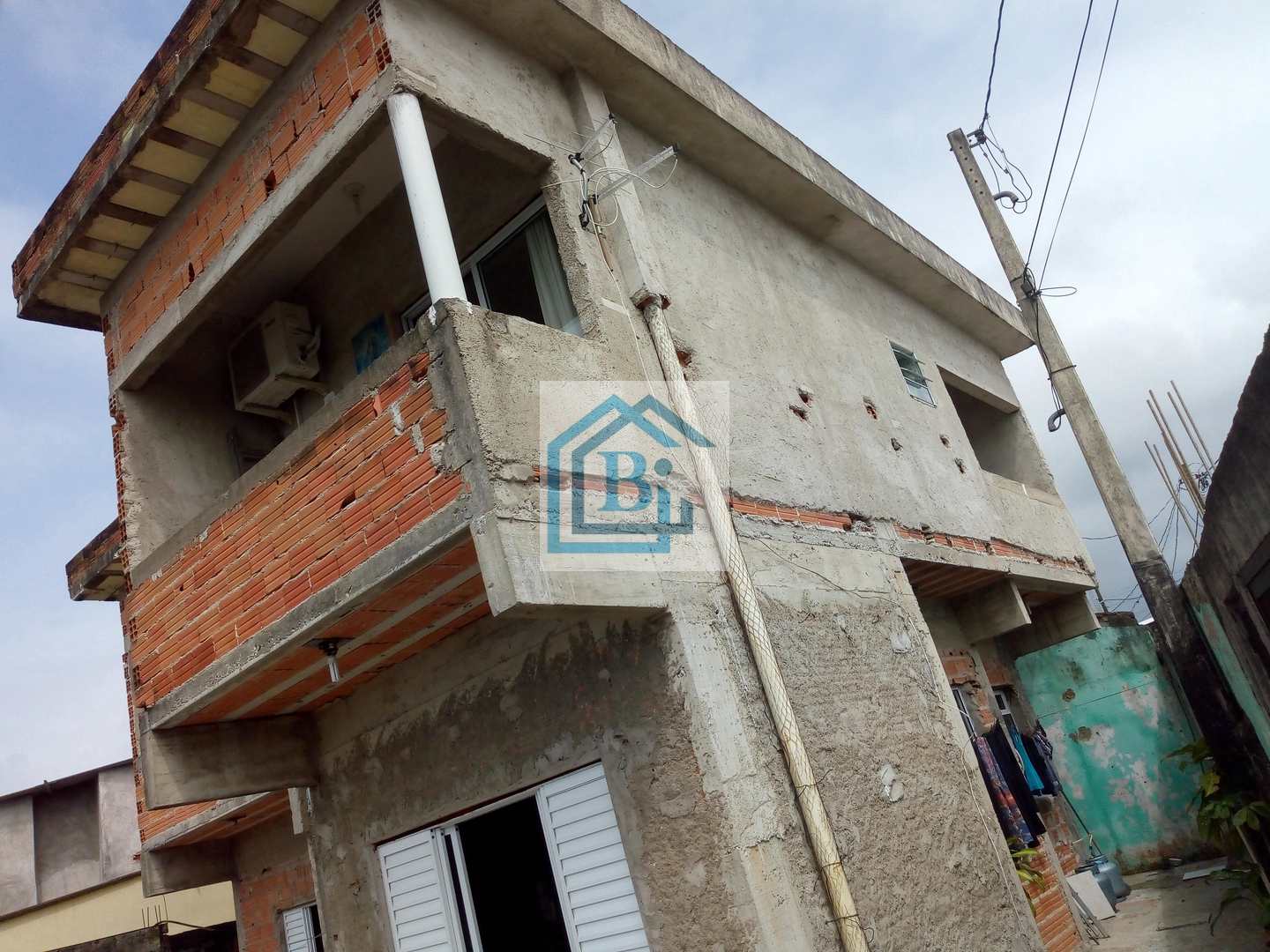 Sobrado à venda com 4 quartos, 144m² - Foto 1