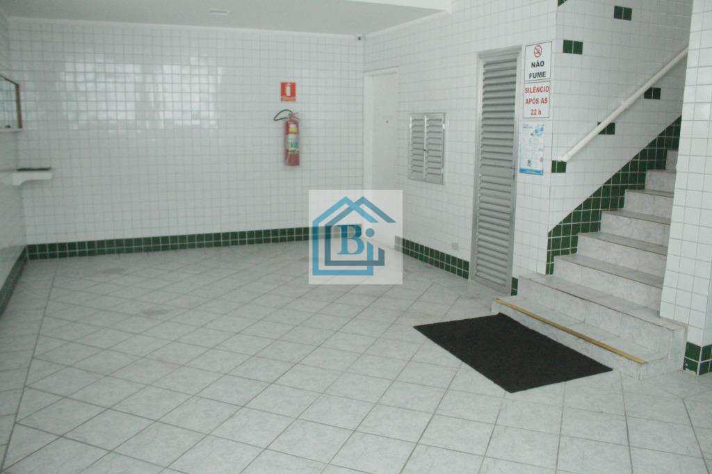 Apartamento à venda com 2 quartos, 60m² - Foto 11