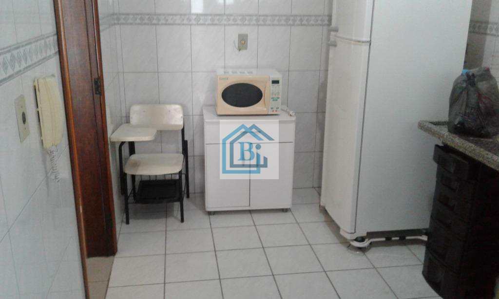 Apartamento à venda com 2 quartos, 60m² - Foto 11