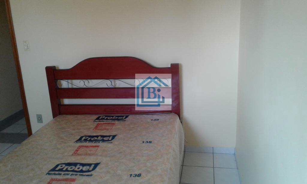 Apartamento à venda com 2 quartos, 60m² - Foto 13