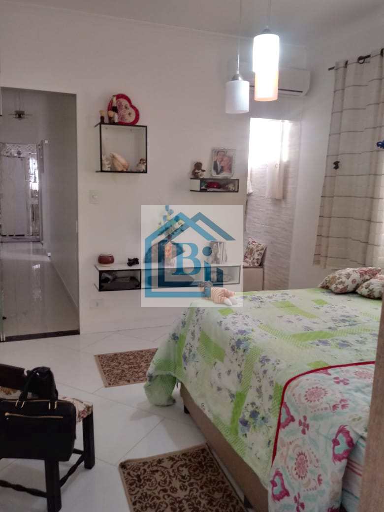 Casa à venda com 2 quartos, 65m² - Foto 5