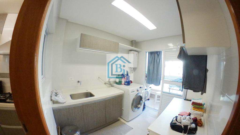 Apartamento à venda com 3 quartos, 188m² - Foto 14