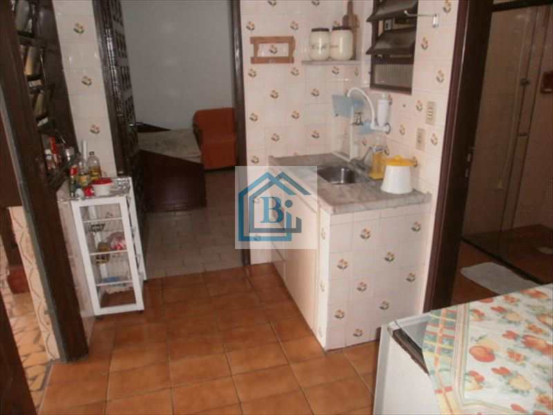 Casa à venda com 2 quartos, 80m² - Foto 5