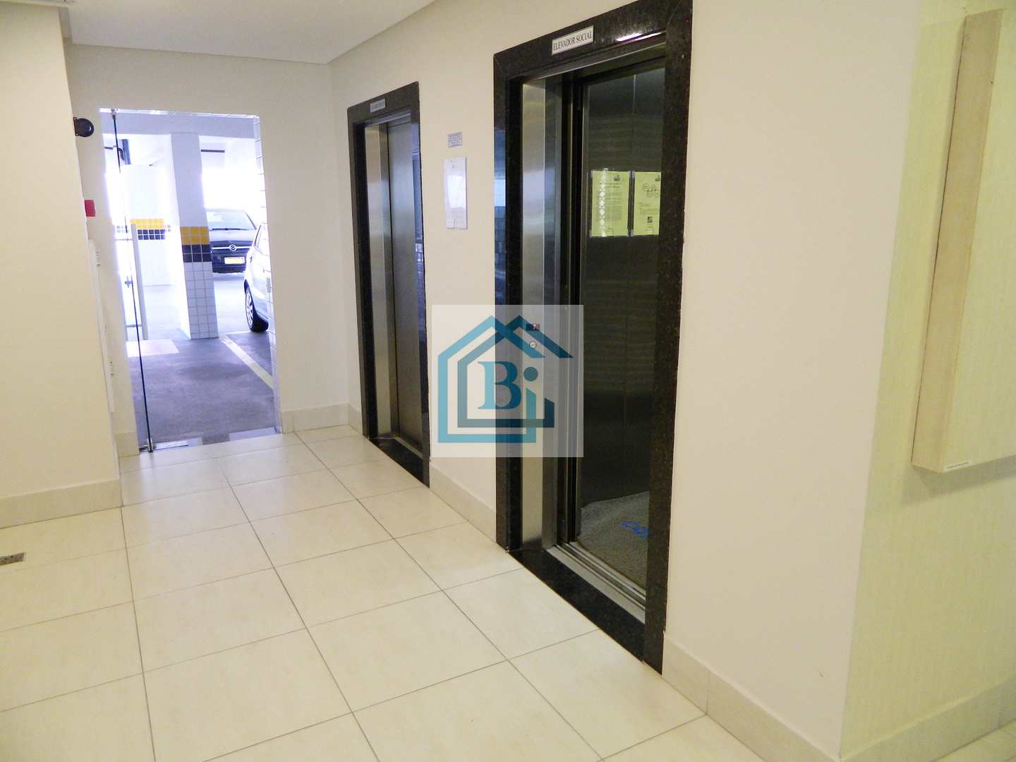 Apartamento à venda com 2 quartos, 71m² - Foto 5