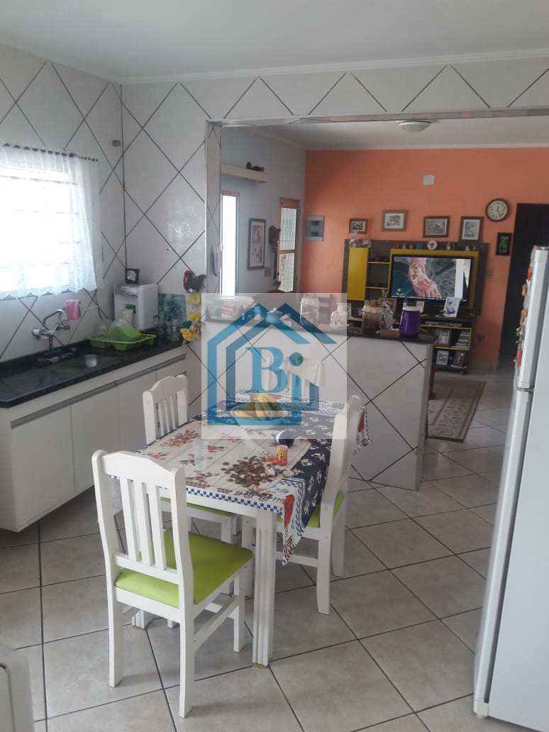 Casa à venda com 2 quartos, 120m² - Foto 9