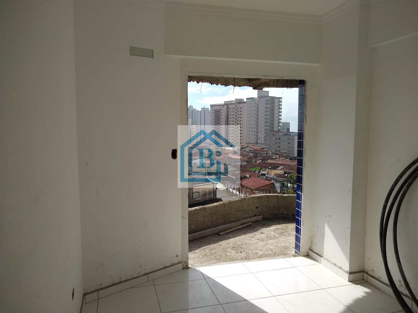 Apartamento à venda com 2 quartos, 70m² - Foto 6