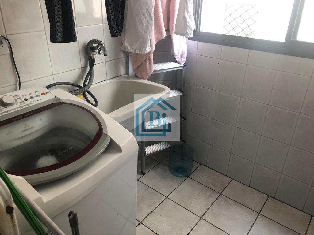 Apartamento à venda com 2 quartos, 72m² - Foto 8