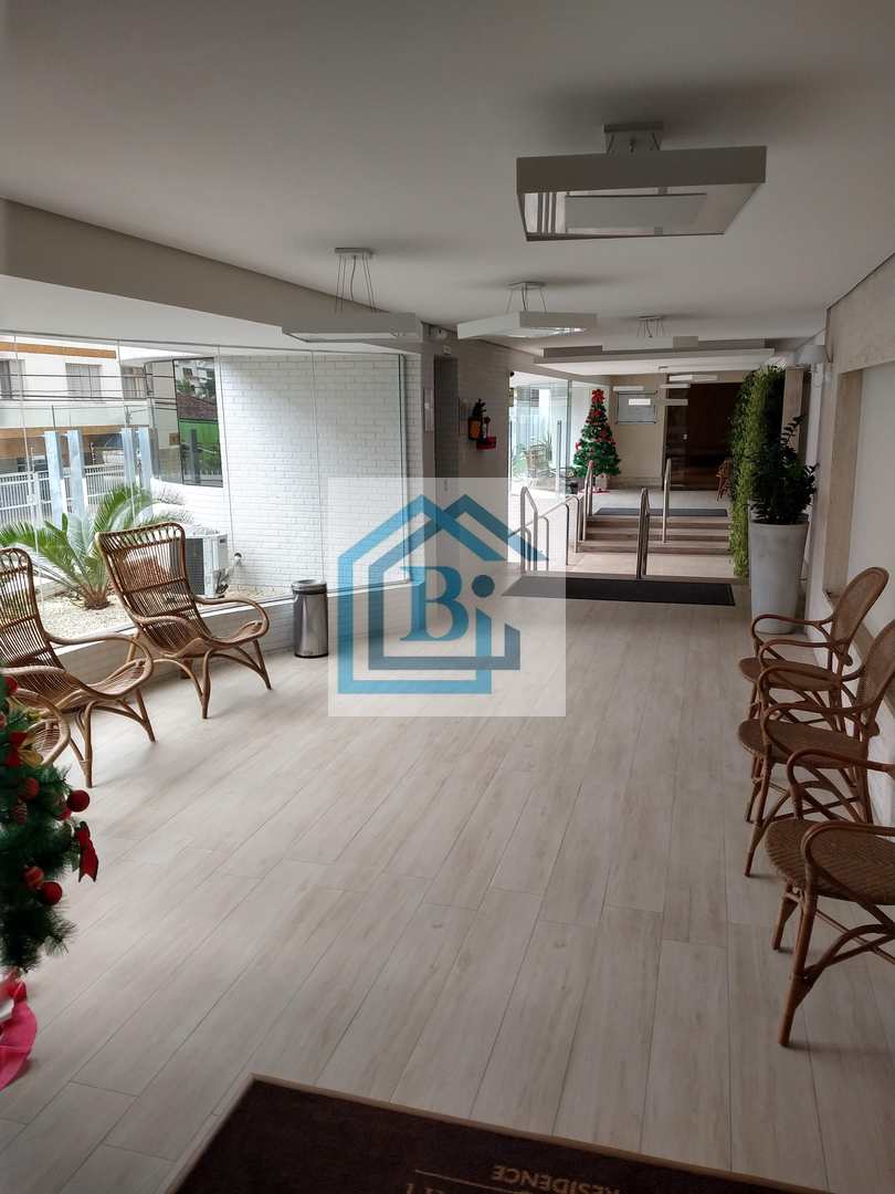 Apartamento à venda com 4 quartos, 213m² - Foto 8