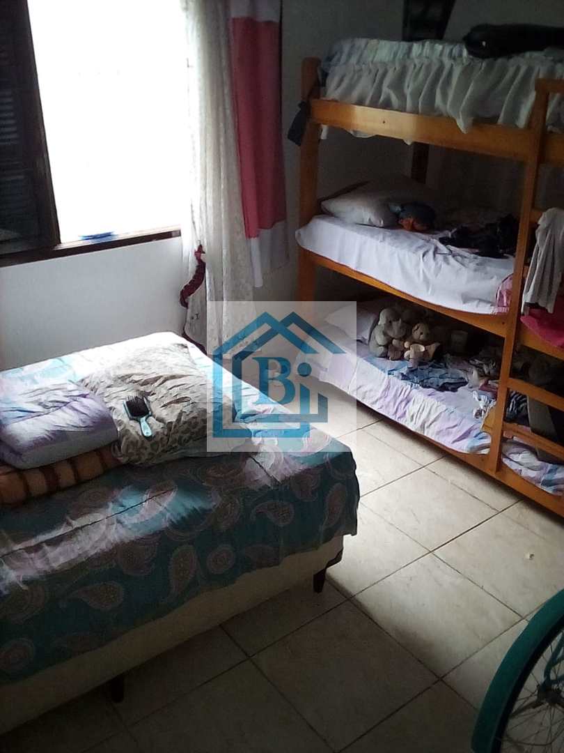 Casa à venda com 2 quartos, 170m² - Foto 8