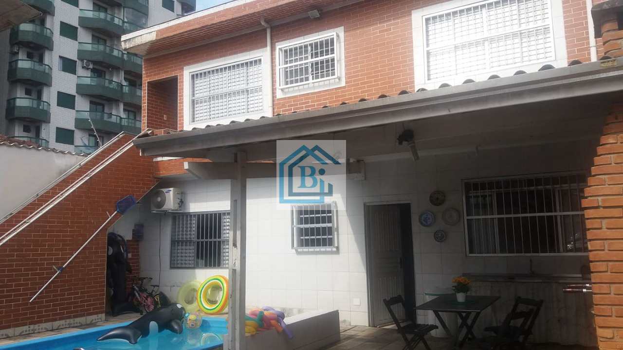 Casa à venda com 2 quartos, 200m² - Foto 4