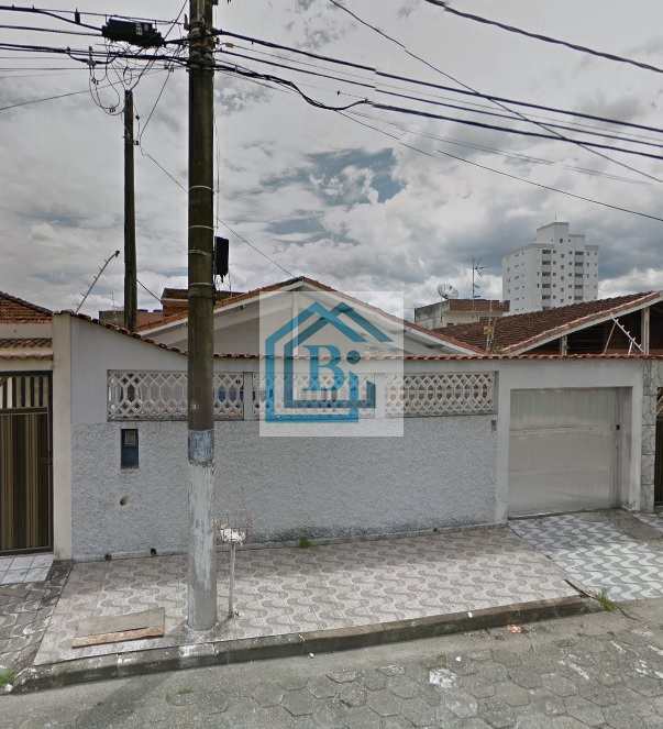 Casa à venda com 2 quartos, 200m² - Foto 1