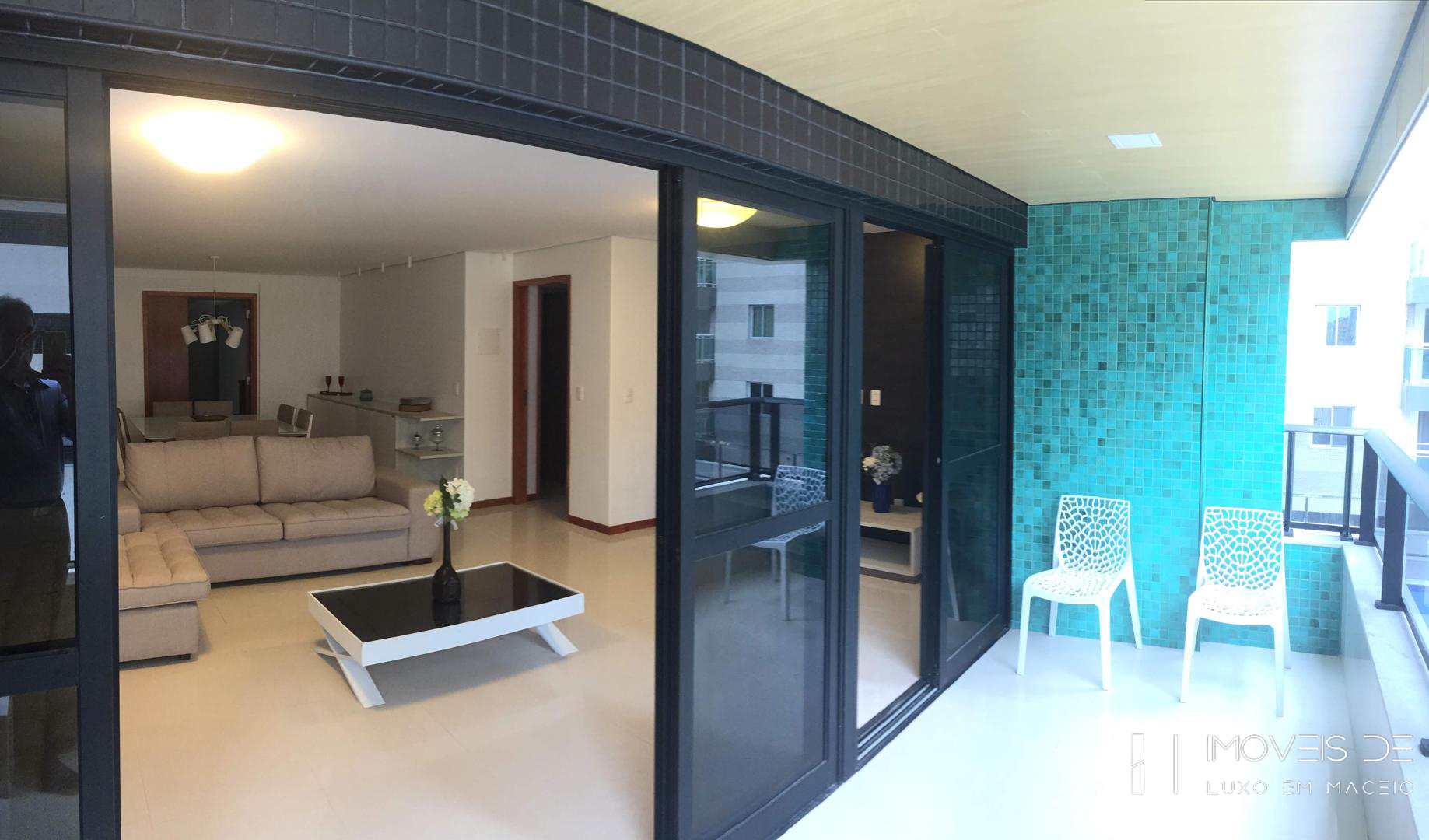 Apartamento à venda com 4 quartos, 138m² - Foto 2