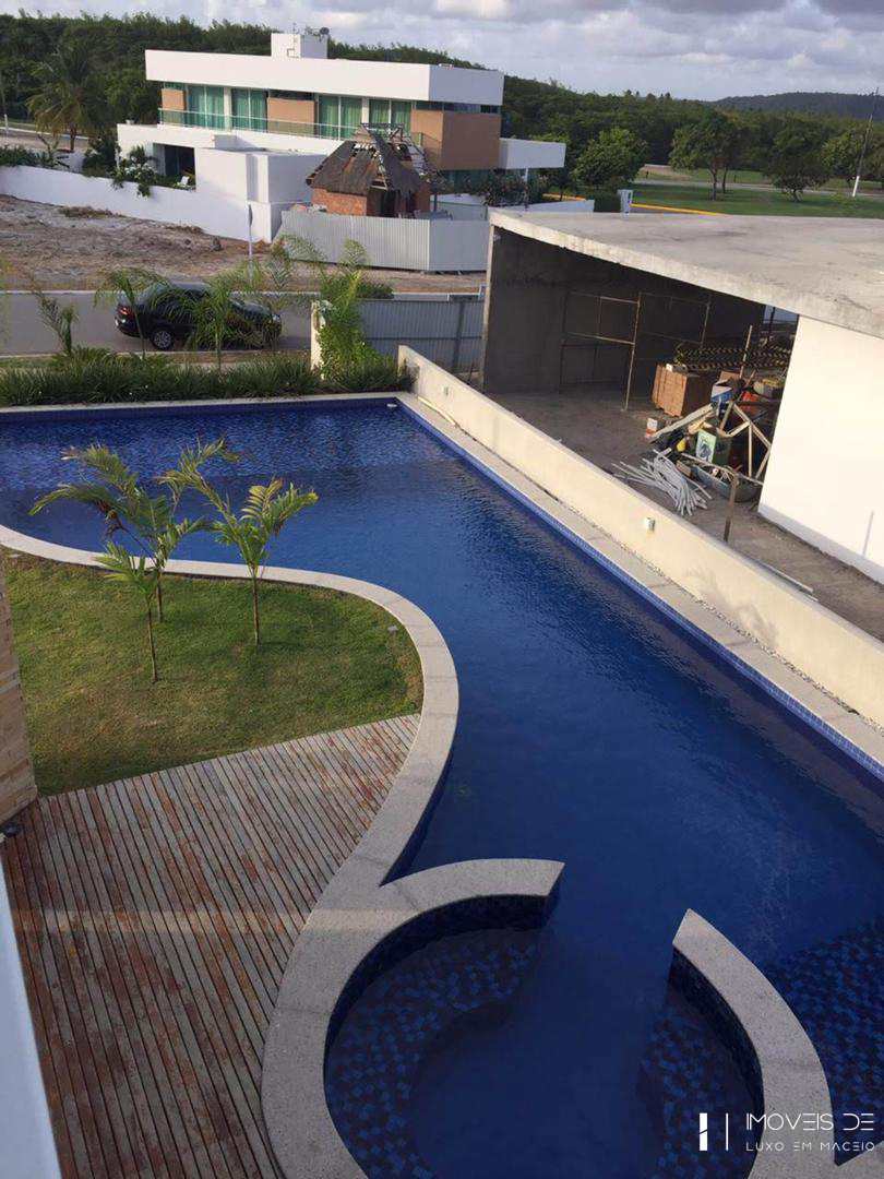 Casa de Condomínio à venda com 4 quartos, 550m² - Foto 2