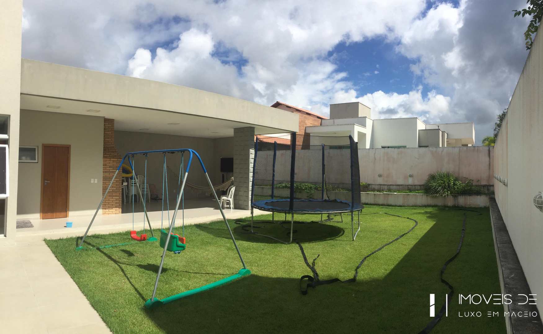 Casa de Condomínio à venda com 4 quartos, 350m² - Foto 9