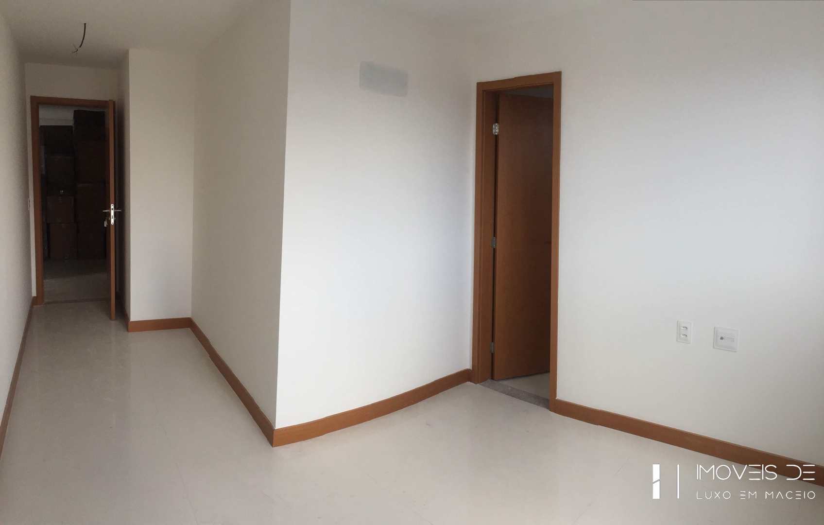 Apartamento à venda com 3 quartos, 150m² - Foto 4