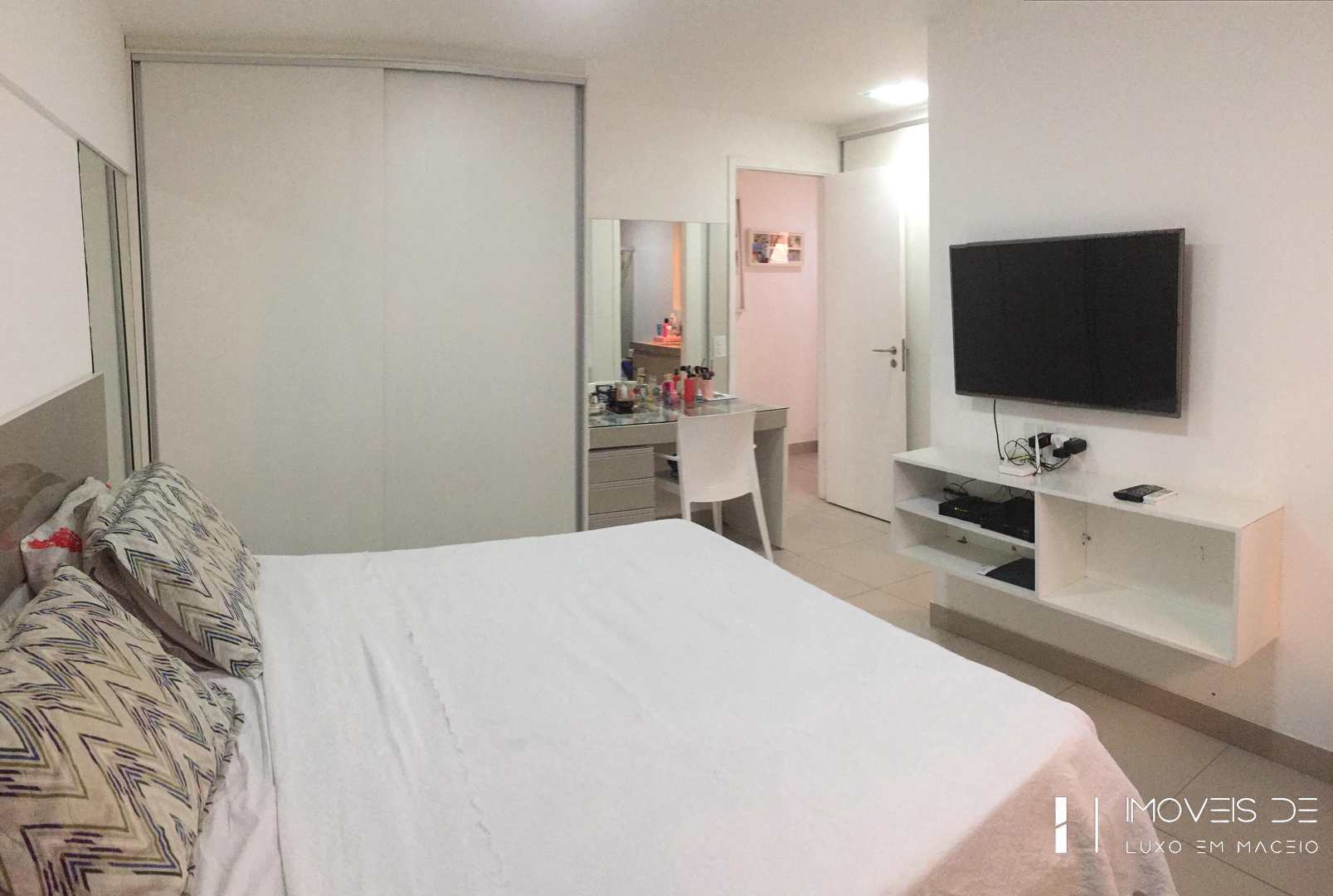 Apartamento à venda com 3 quartos, 145m² - Foto 18