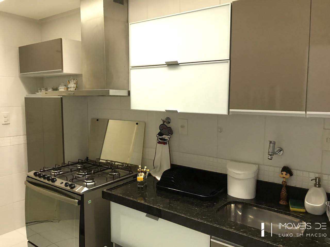 Apartamento à venda com 3 quartos, 110m² - Foto 8