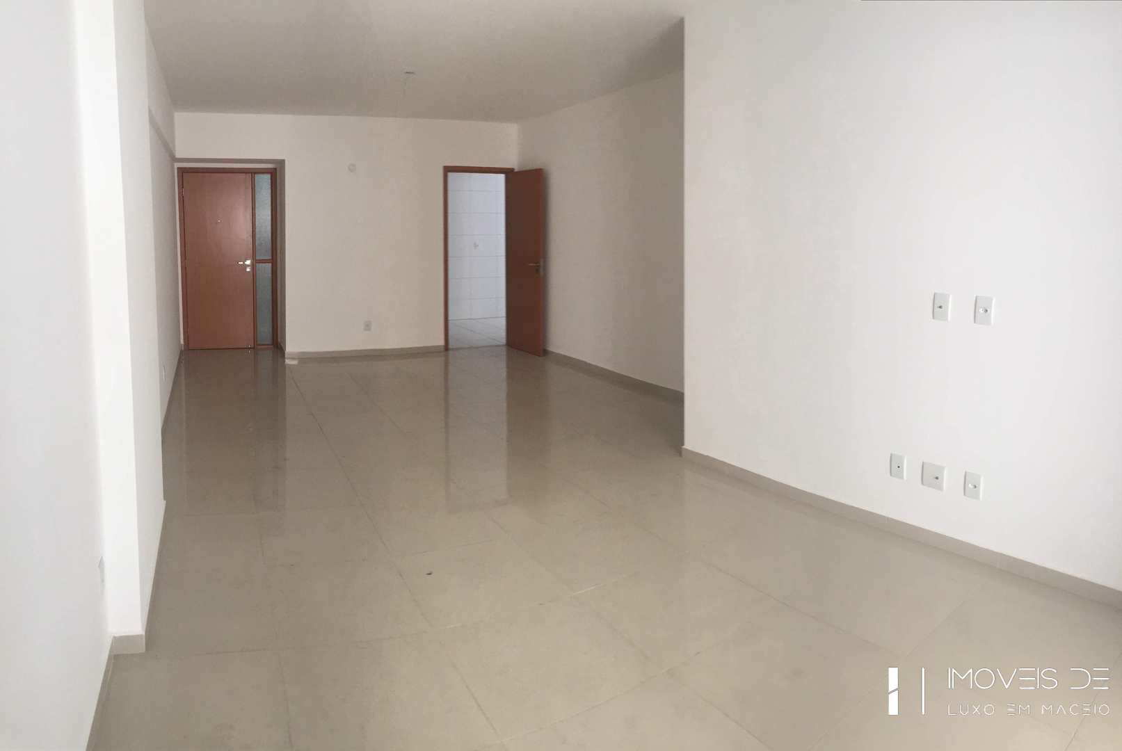 Apartamento à venda com 4 quartos, 139m² - Foto 1