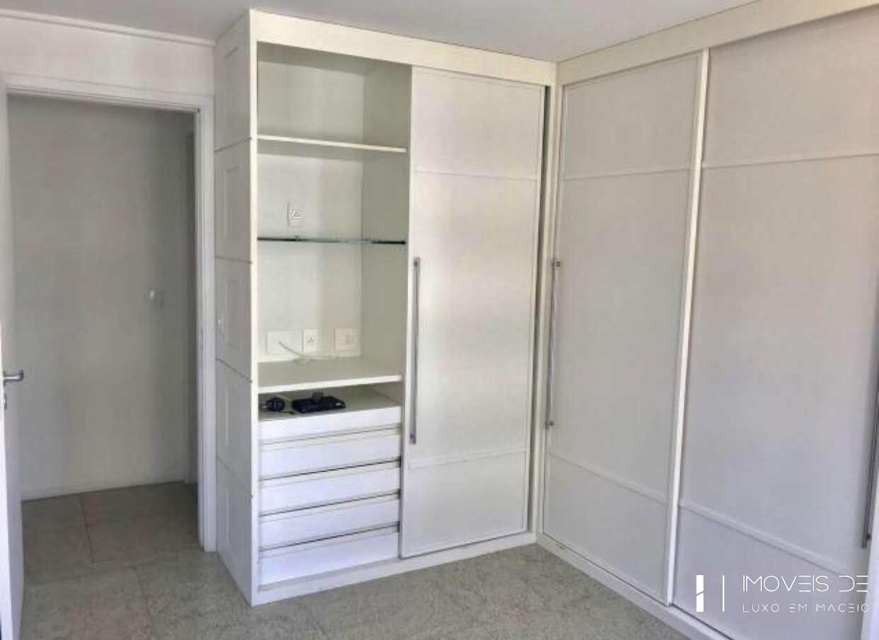 Apartamento à venda com 4 quartos, 220m² - Foto 4