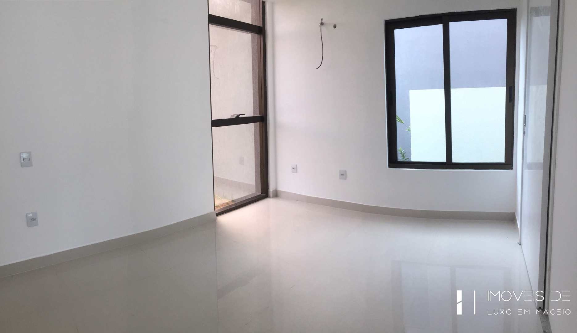 Casa de Condomínio à venda com 4 quartos, 280m² - Foto 12