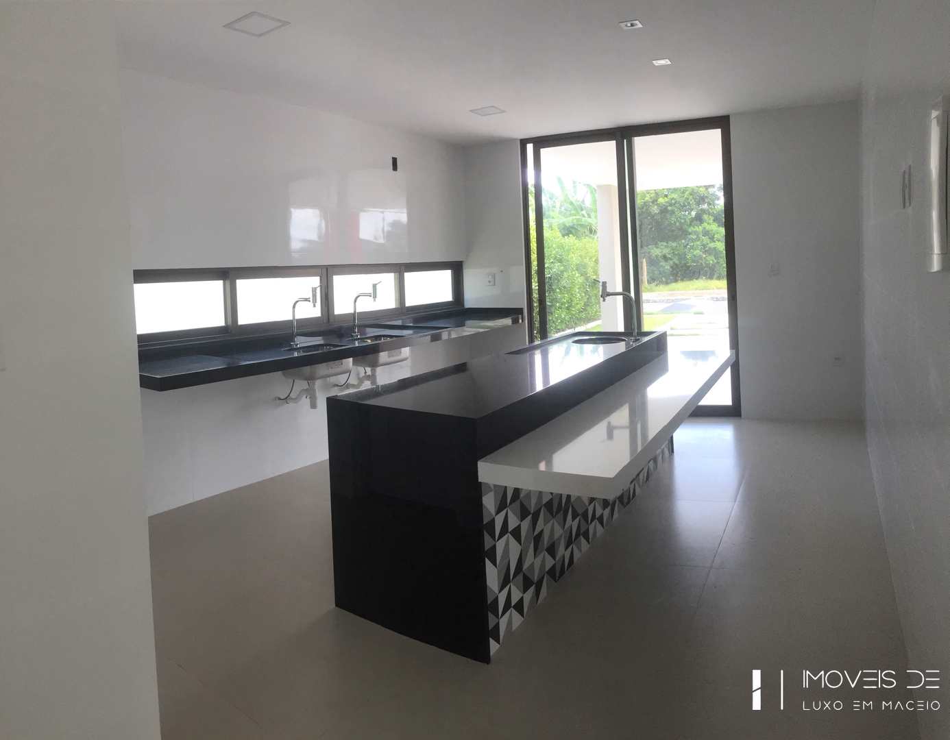 Casa de Condomínio à venda com 4 quartos, 280m² - Foto 7