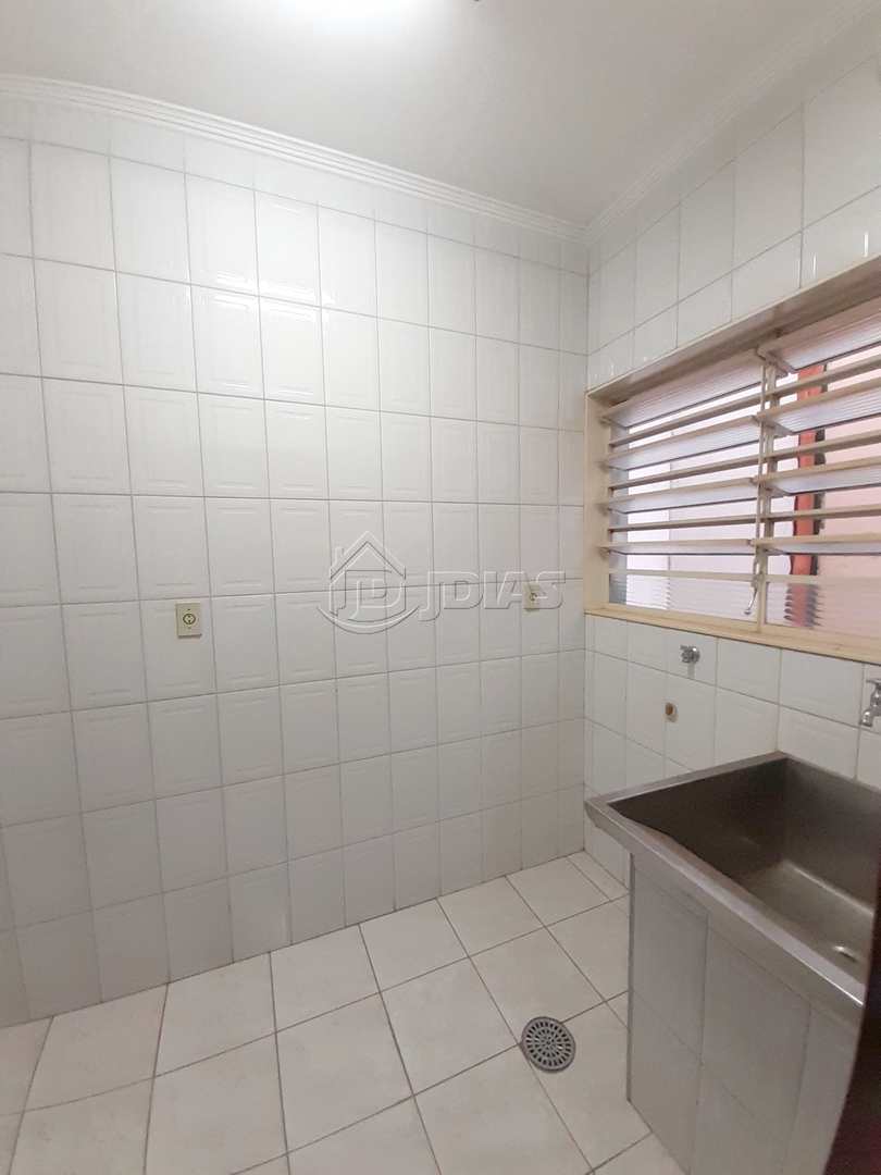 Loja-Salão para alugar com 3 quartos, 100m² - Foto 11