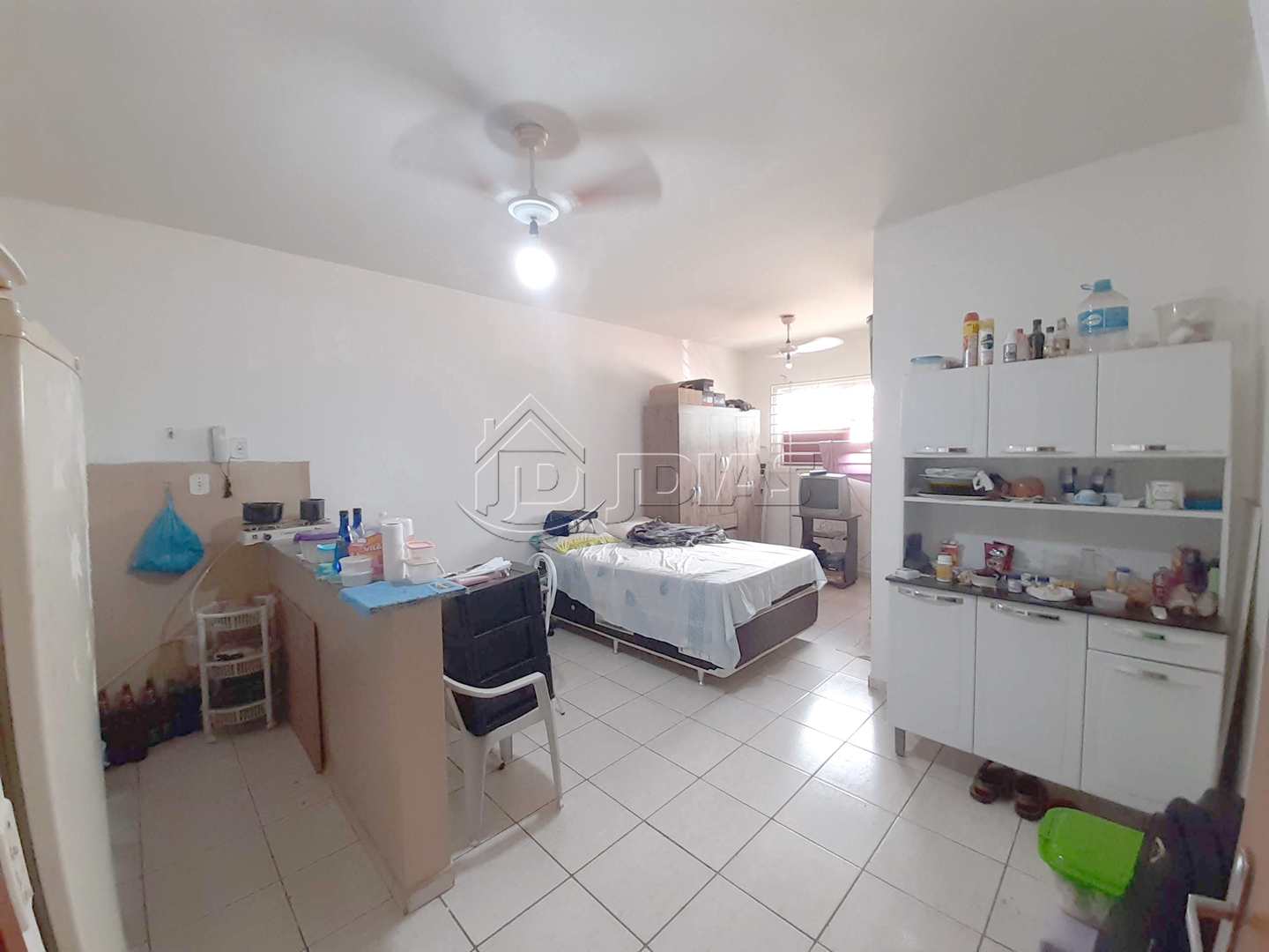 Apartamento à venda com 1 quarto, 28m² - Foto 1