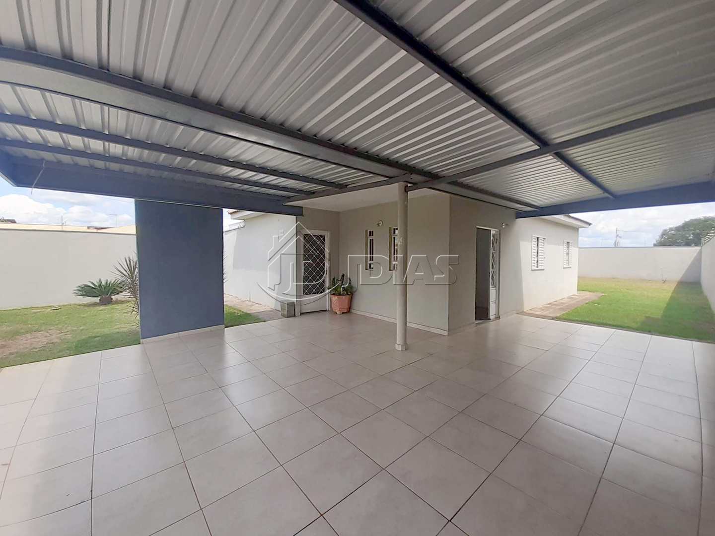 Casa à venda com 3 quartos, 166m² - Foto 4