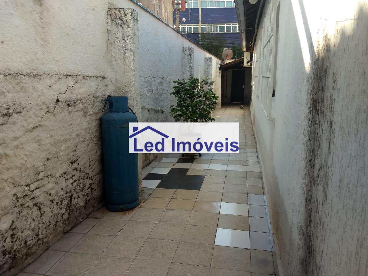 Sobrado à venda com 4 quartos, 100m² - Foto 12