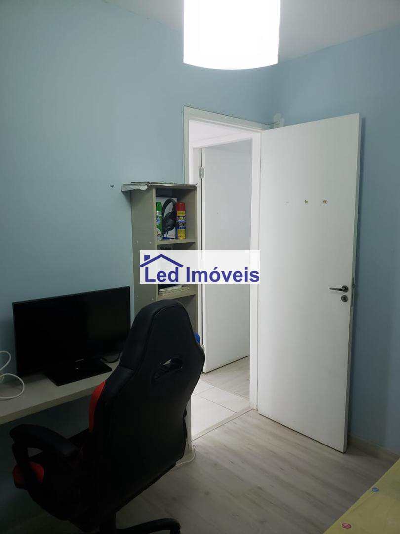 Apartamento à venda com 2 quartos, 50m² - Foto 13