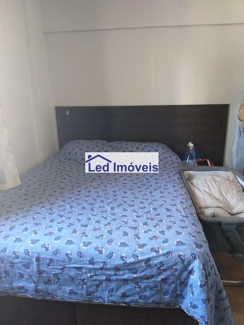 Apartamento à venda com 2 quartos, 70m² - Foto 8