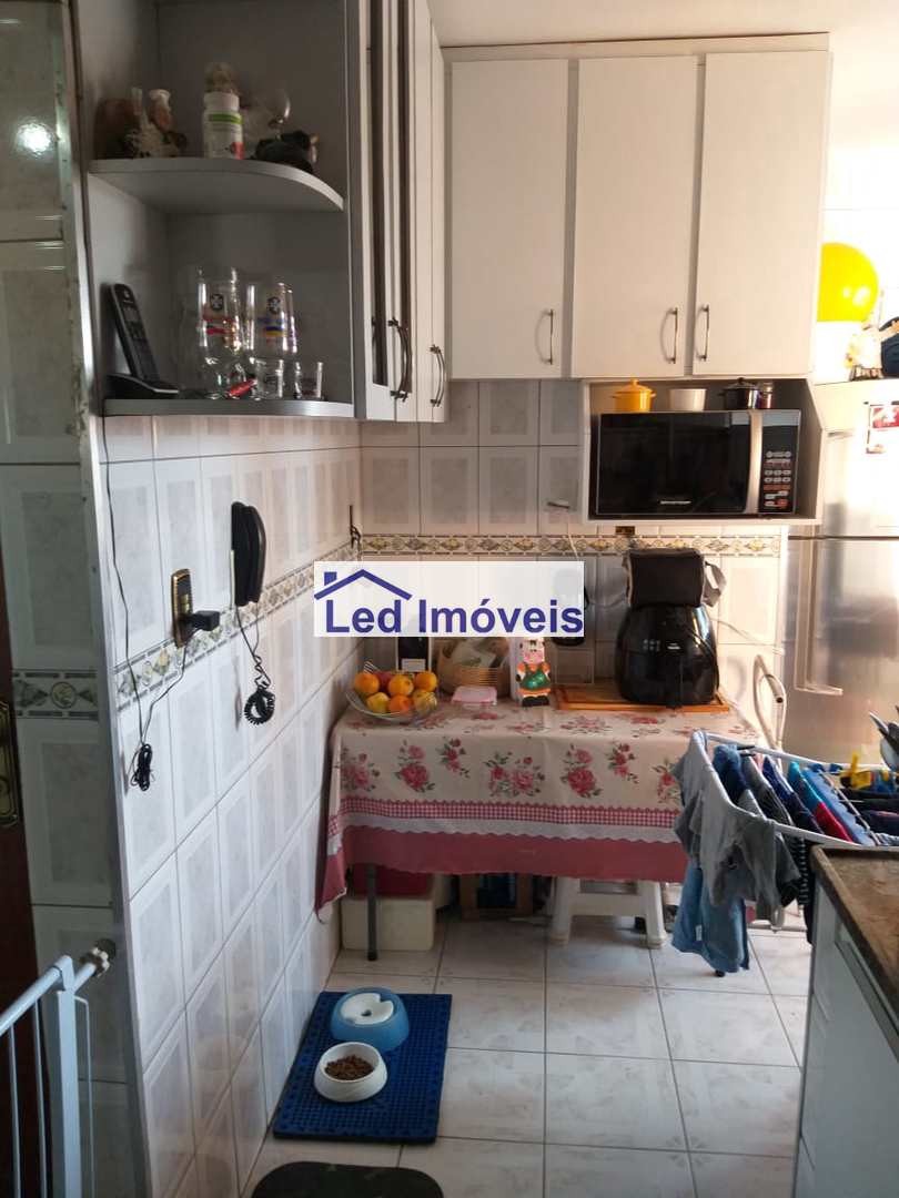 Apartamento à venda com 2 quartos, 70m² - Foto 6