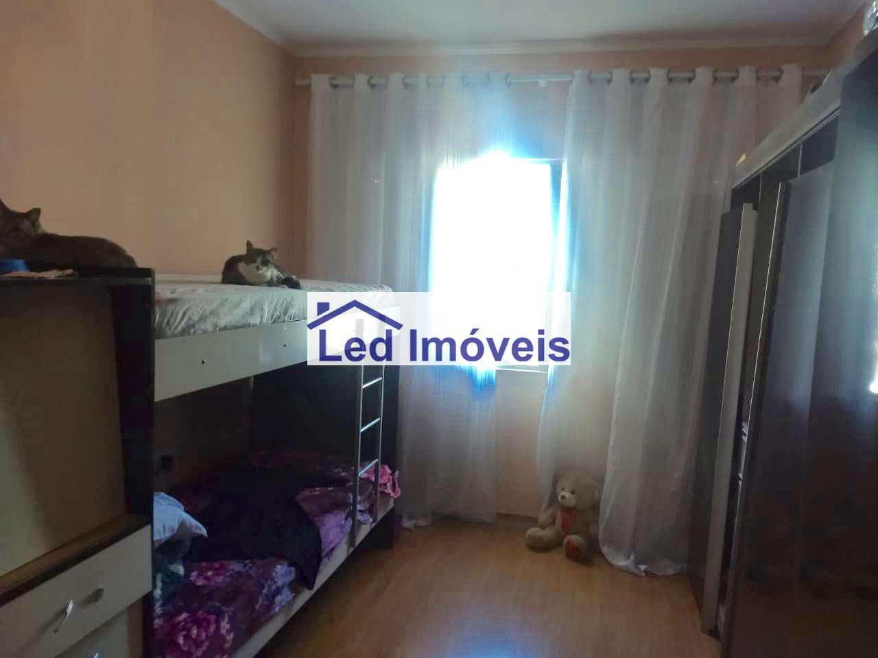 Casa à venda com 2 quartos, 100m² - Foto 13