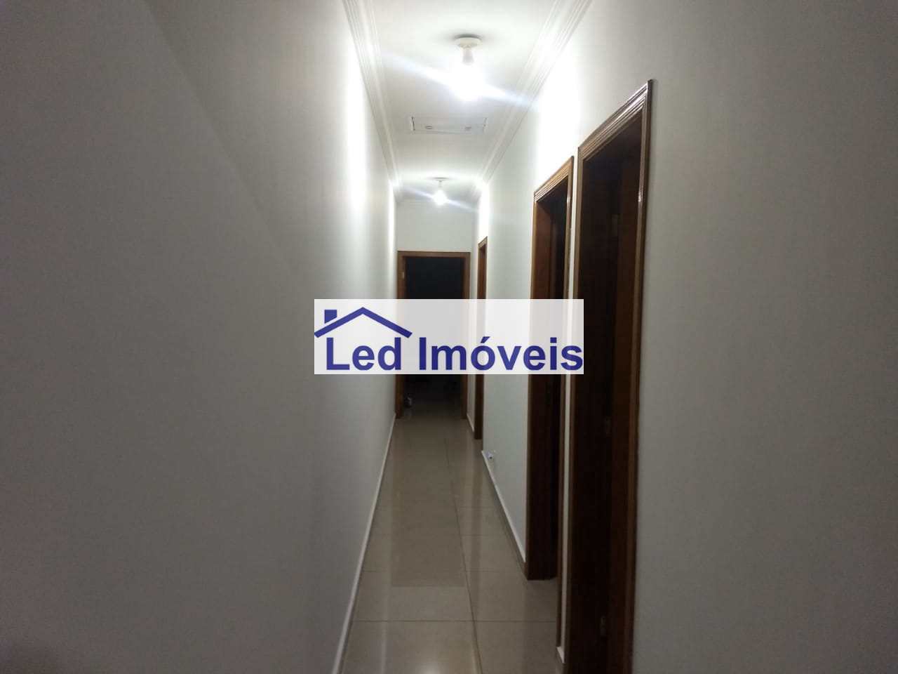 Casa à venda com 3 quartos, 130m² - Foto 10