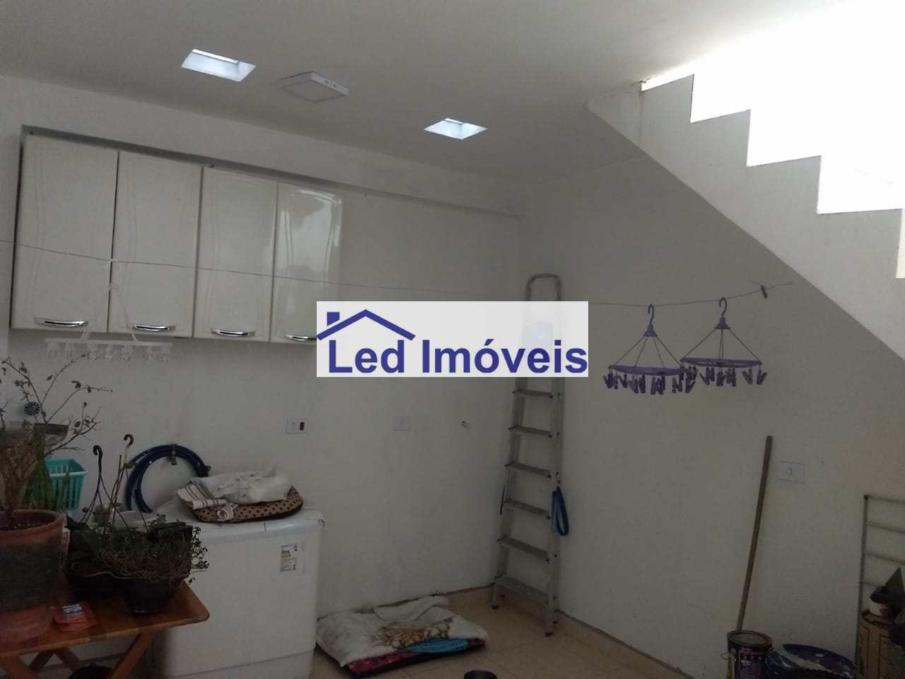 Casa à venda com 3 quartos, 130m² - Foto 14