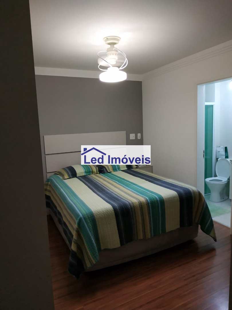 Apartamento à venda com 3 quartos, 90m² - Foto 11