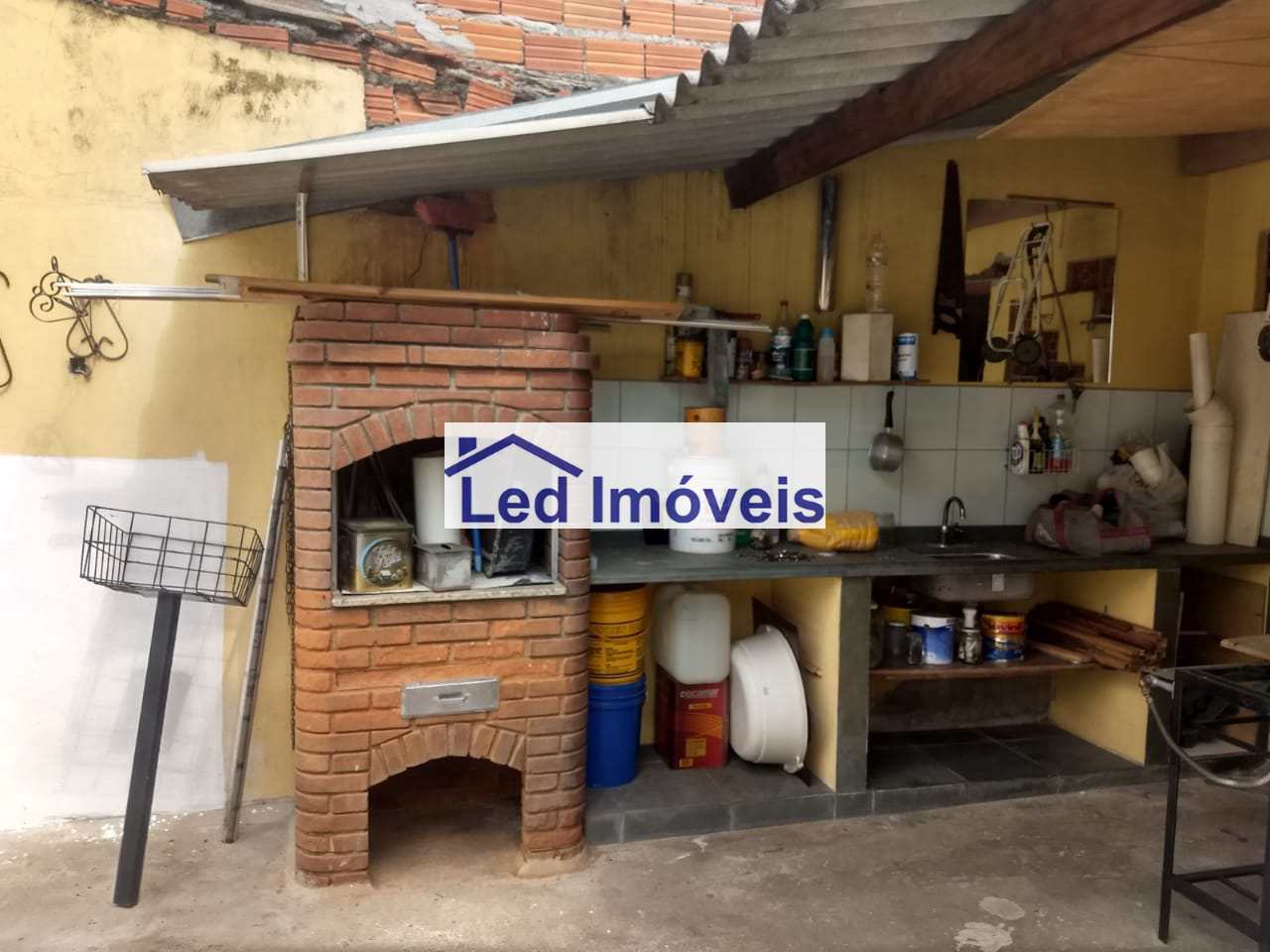 Casa à venda com 2 quartos, 200m² - Foto 9