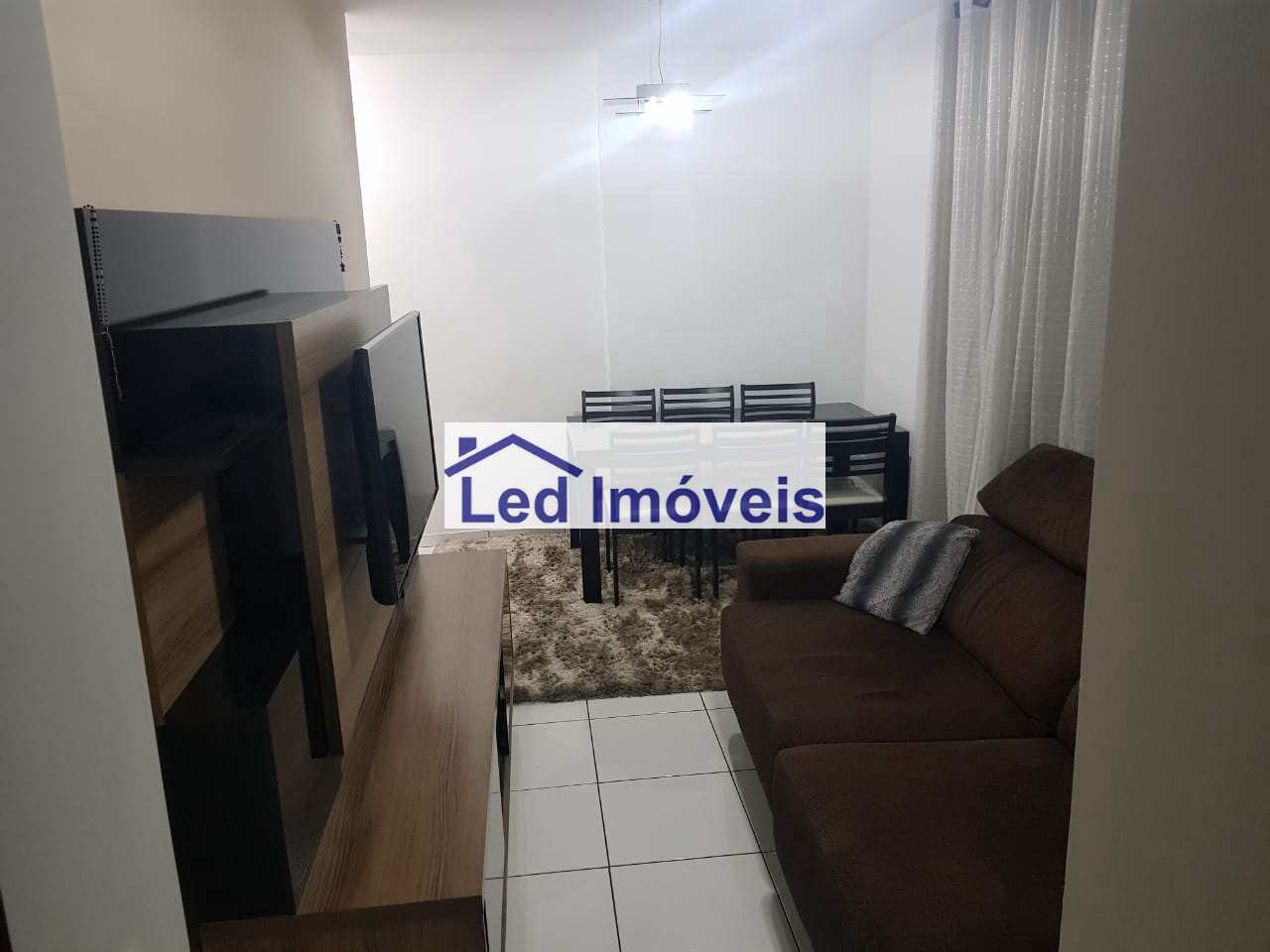 Apartamento à venda com 2 quartos, 61m² - Foto 2