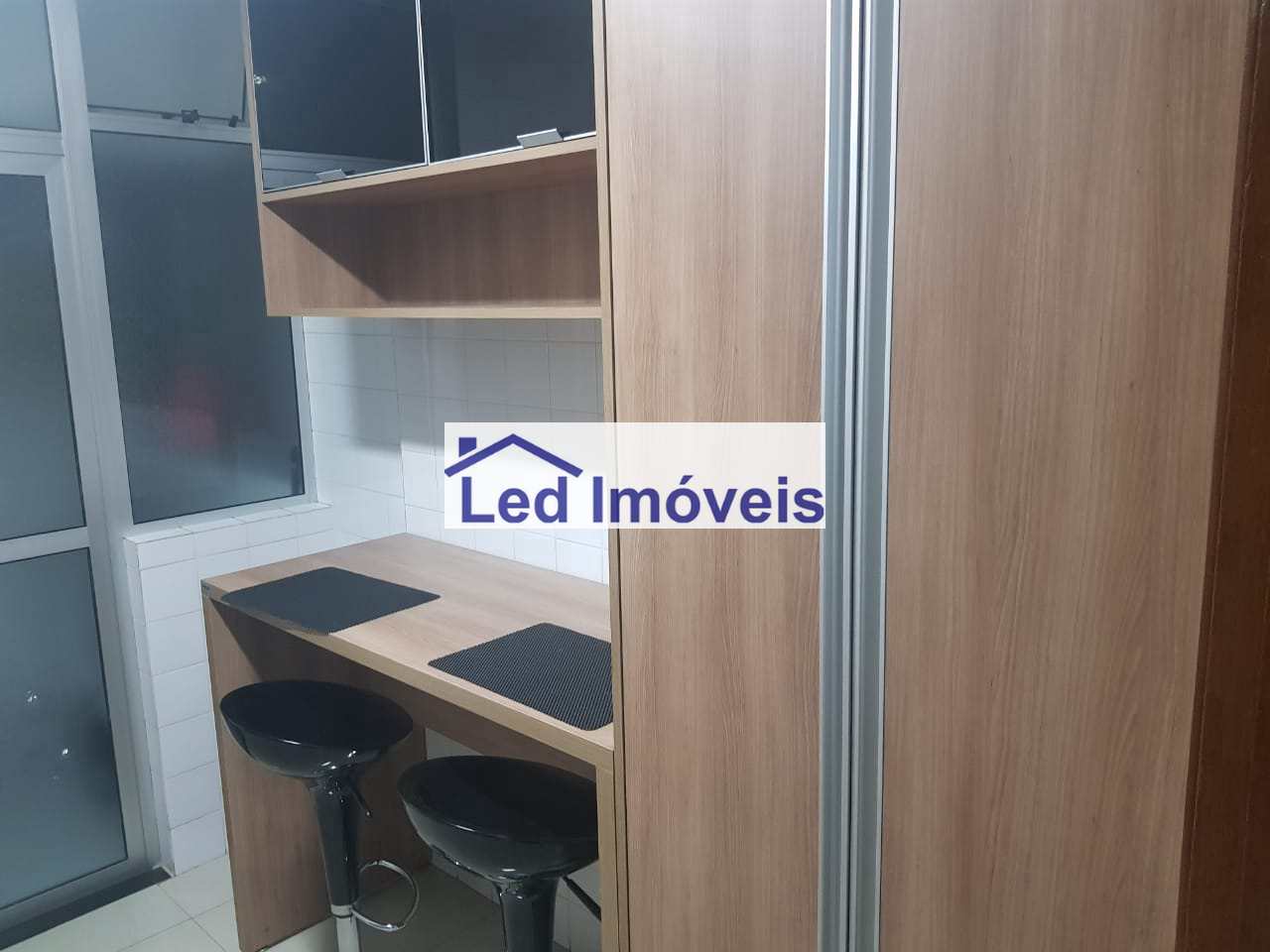 Apartamento à venda com 2 quartos, 61m² - Foto 5