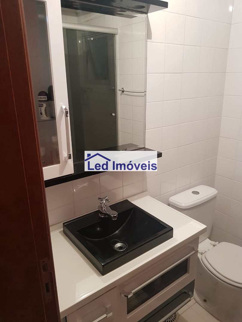 Apartamento à venda com 2 quartos, 61m² - Foto 6